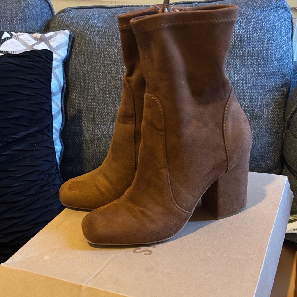 Steve Madden Chestnut Heeled Boots